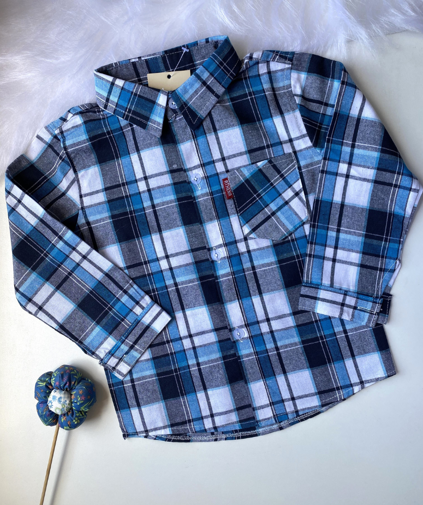 Conjunto de Salopete xadrez, camisa e laço de cabelo