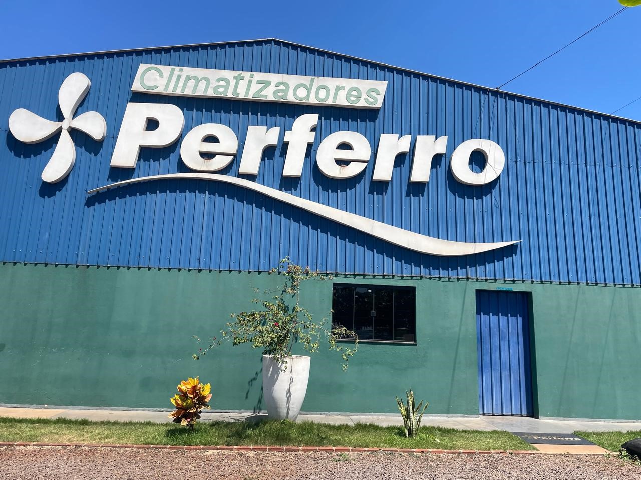 Foto da Frente da Industria Climatizadores Perferro Peabiru Paraná 17/01/2025