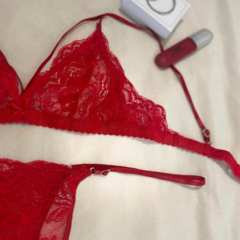 CH 31 Conjunto Triangulo de Encaje Doble Tira y Less - comprar online