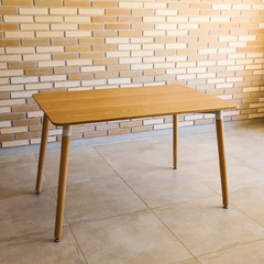Mesa Milan con cuatro sillas - tienda online