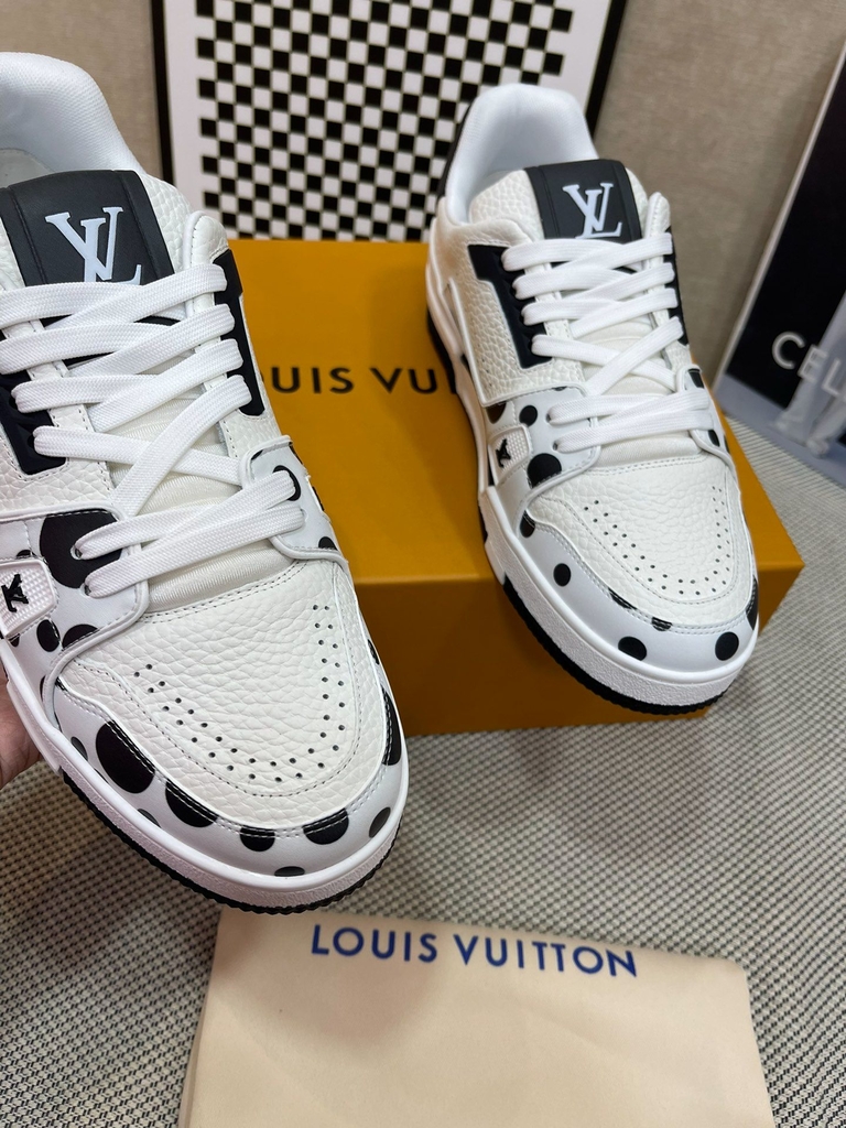 LV x YK LV Trainer Sneaker - Men - Shoes