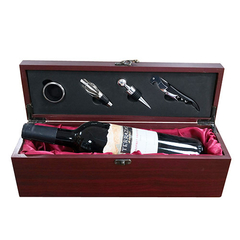Set Vino Caja Porta Botella Y Accesorios X4