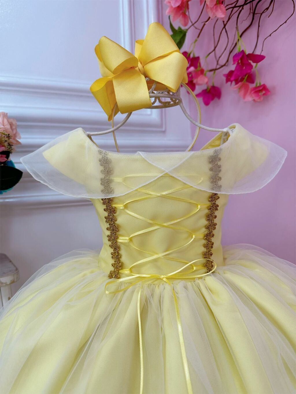 VESTIDO INFANTIL PRINCESA BELA E A FERA AMARELO C/ PÉROLAS