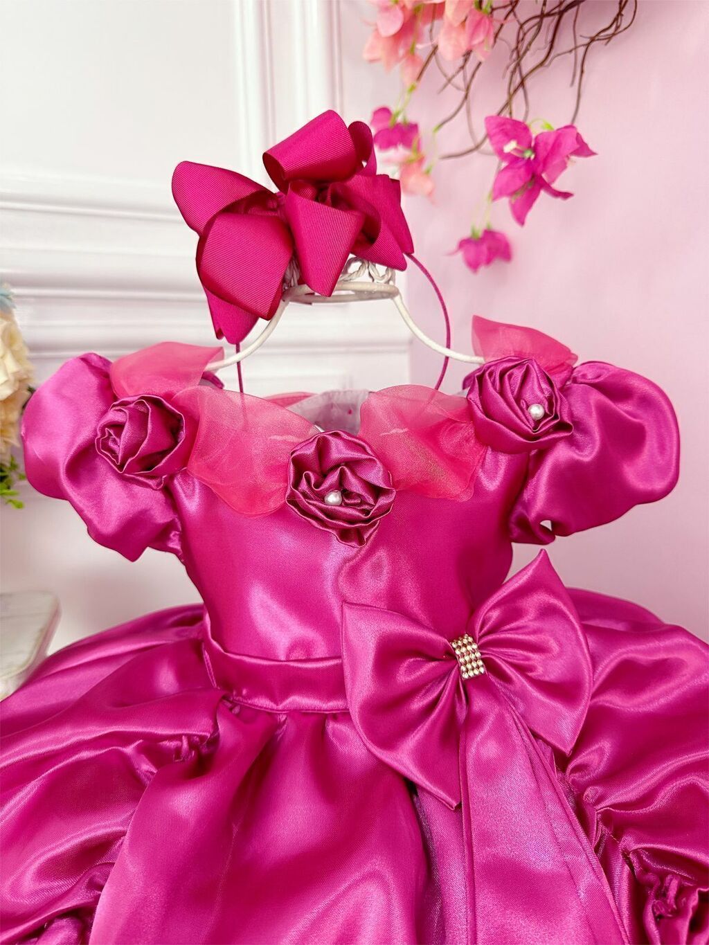 Vestido Infantil Princesa Barbie Rosa Com Aplique de Laço