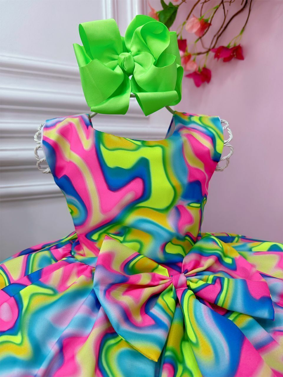 Vestido Infantil Barbie Azul Marinho Neon C/ Broche de Laço