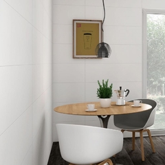 Cocina con pared revestida en cerámico tripoli mate