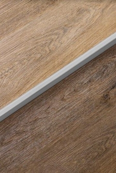 Perfil gap para pisos vinílicos 5mm * 2m colocado