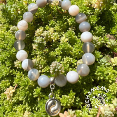 Pulseira Ágata Cinza com pingente Yin-Yang
