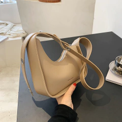 Bolsa Feminina Celynee