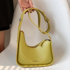 Bolsa Feminina Celynee na internet