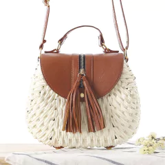 Bolsa Feminina Kira na internet