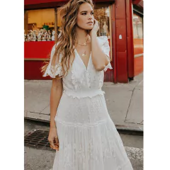 Vestido Feminino Madalena na internet