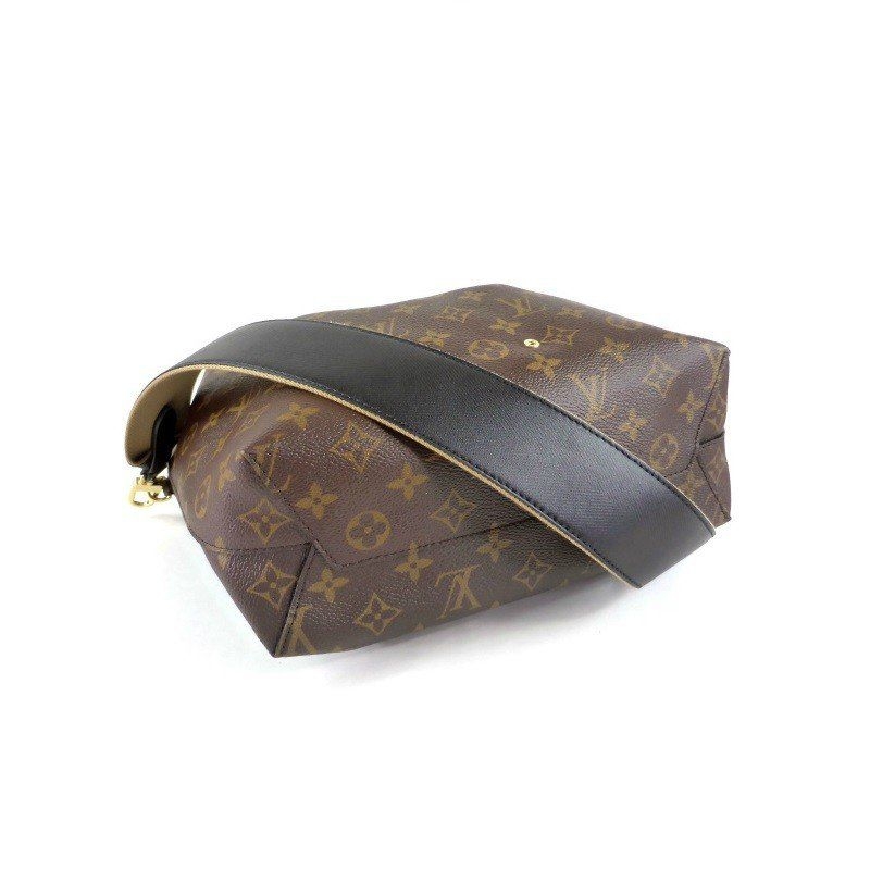 Bolsa Louis Vuitton Atlantis Monogram M43096, revestido em couro canva