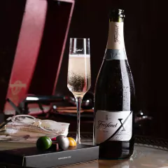 Freixenet X Dulce Gift Box - comprar online