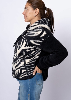 CAMPERA CORDERITO BULGARO BLANCO en internet