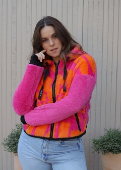 Imagen de CAMPERA CORDERITO GARDENIA FUCSIA