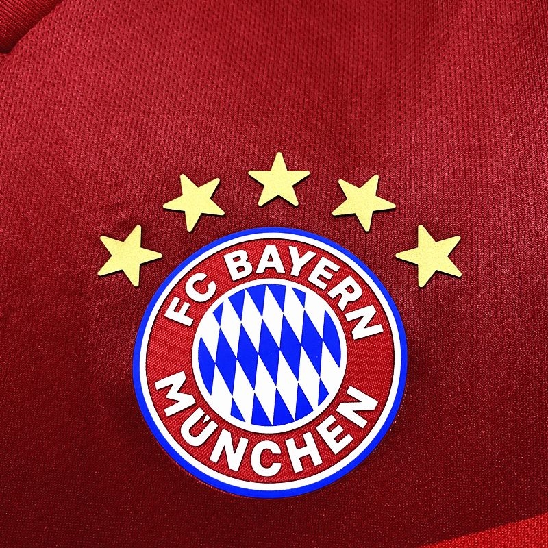 👏 Bayern revela LINDA camisa alternativa com 'escudo diferente