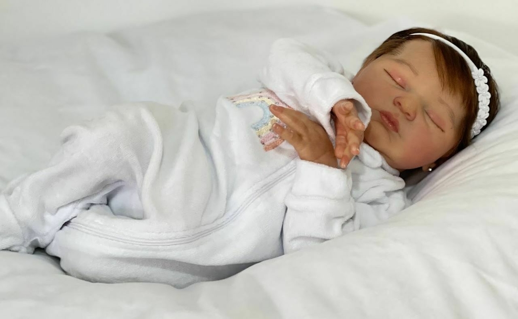 Bebê Reborn Boneca Menina Dormindo Realista Enxoval