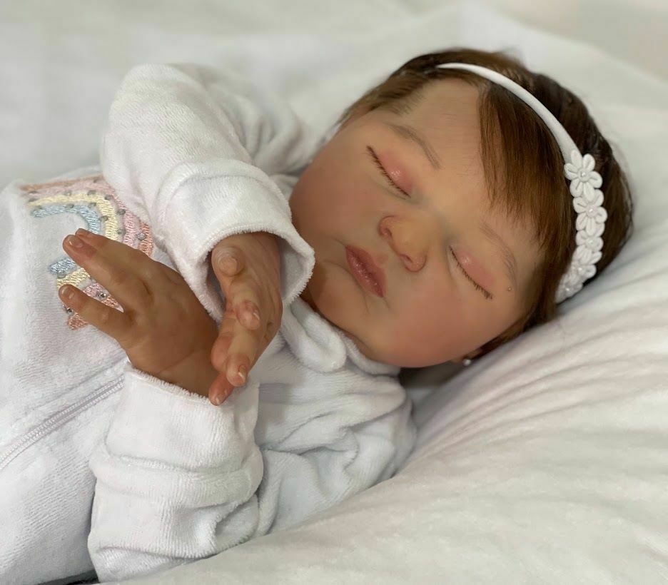 Bebê Reborn Boneca Menina Dormindo Realista Enxoval