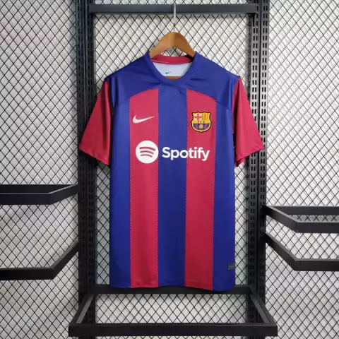 Camisas de Barcelona e Bayern de Munique vazam; Santos, América