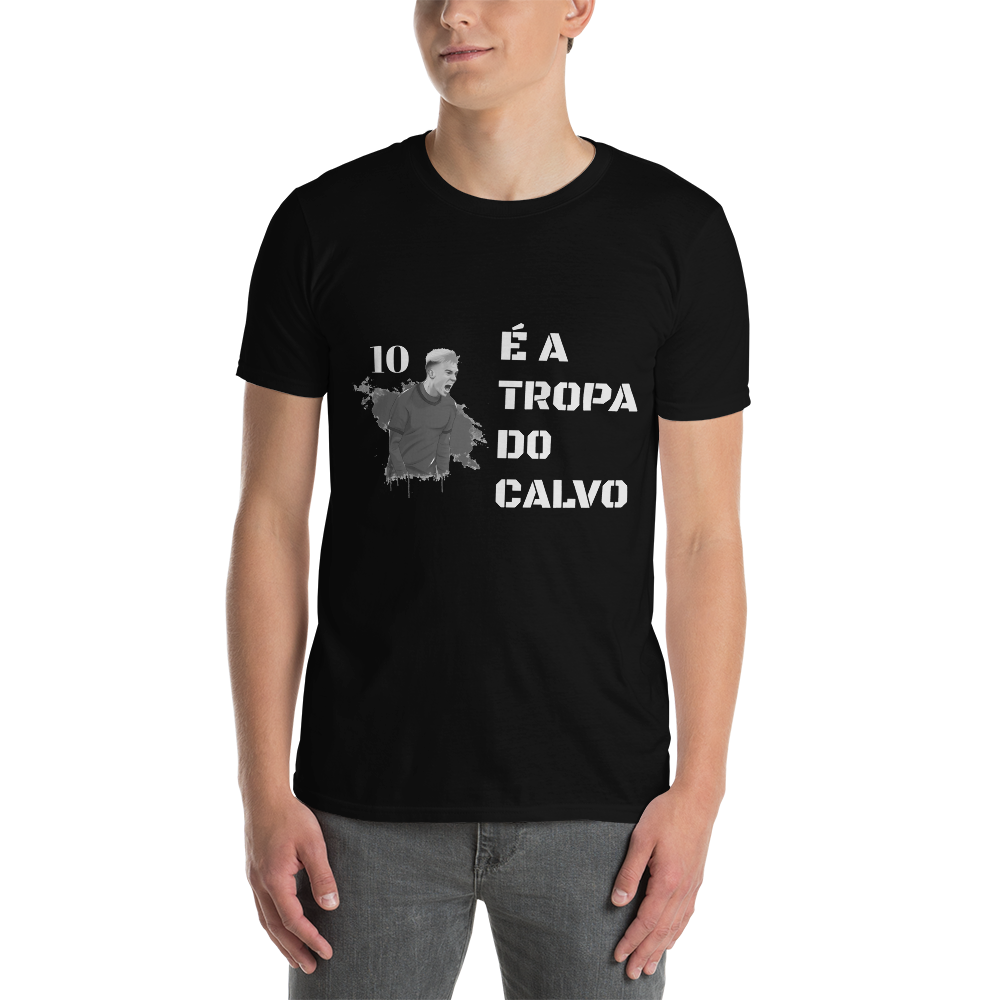 Camiseta Tropa do Calvo Preta | Gildan 64000