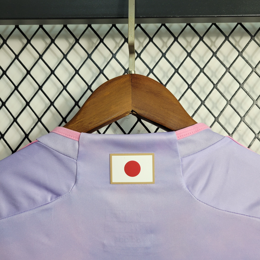 Camisa Japão II 2023 Feminina disponível no Espaço dos Mantos