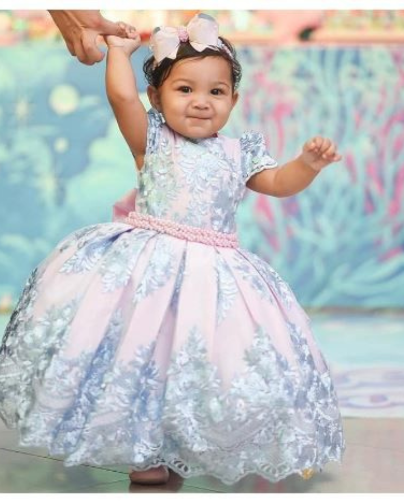 Vestido de Princesa Azul - 9 meses a 5 anos – O Mundo da Nuvem