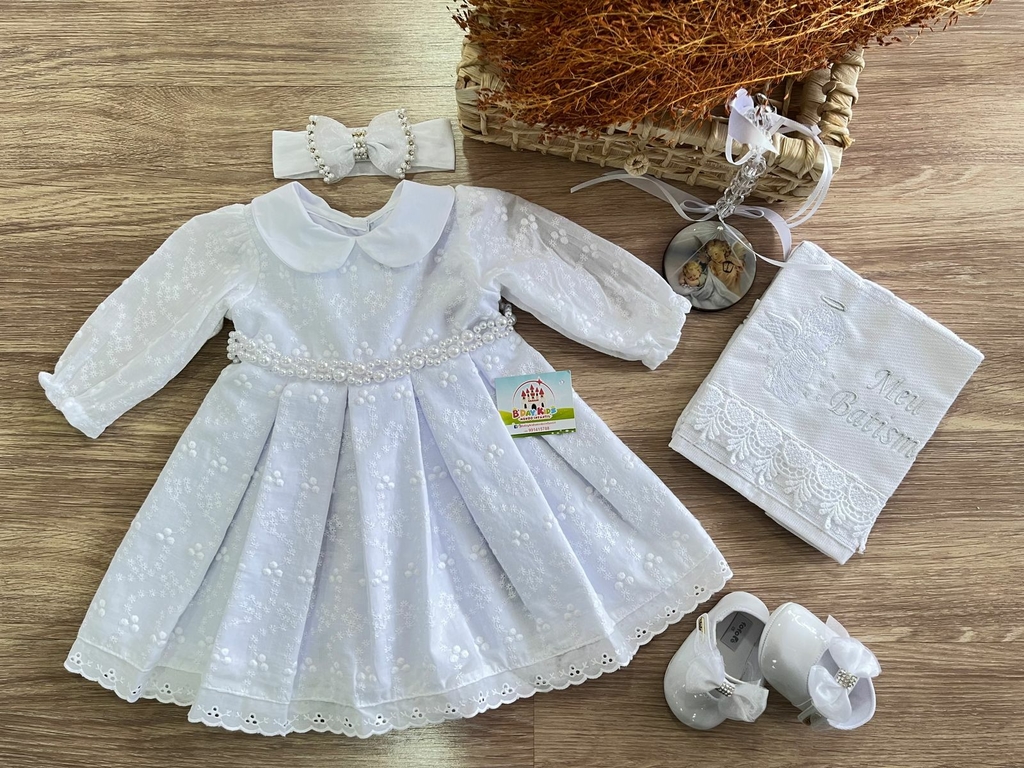 Roupas Batizado para Meninas: Elegância e Delicadeza para uma oca