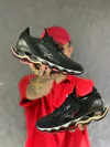 Tênis Mizuno Wave Prophecy X WK – Preto, branco e vermelho