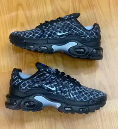 Tênis Nike Tn – Preto e cinza