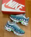 Tênis Nike Tn – Verde, azul e branco