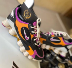 Nike Shox 12 Molas TL Nova – Preto, Roxo e Laranja