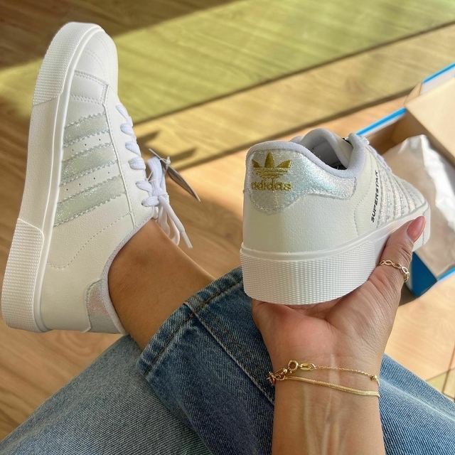 Tênis Adidas Superstar Feminino - Branco/Prata