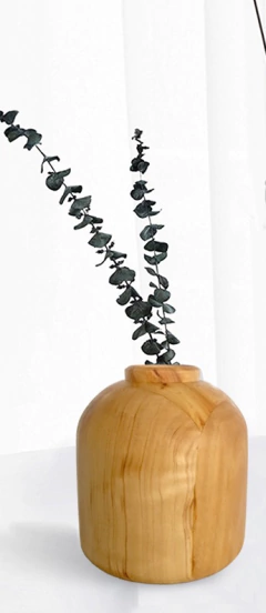 Florero /base de cedro blanco recuperado. - comprar en línea