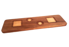 Imagen de Charola Para Bebidas De Madera Maciza Y recipientes de porcelana.