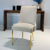 Cadeira em suede com taxas - comprar online