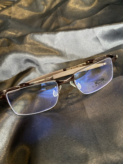 Óculos de Sol Trump Oakley - Comprar em Use Drope
