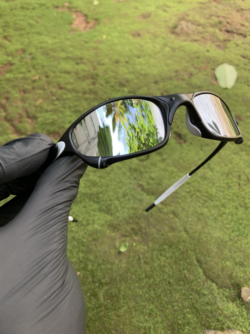 Óculos de Sol Juliet X Metal Carbon Liquid Metal Pinada + Kit Branco