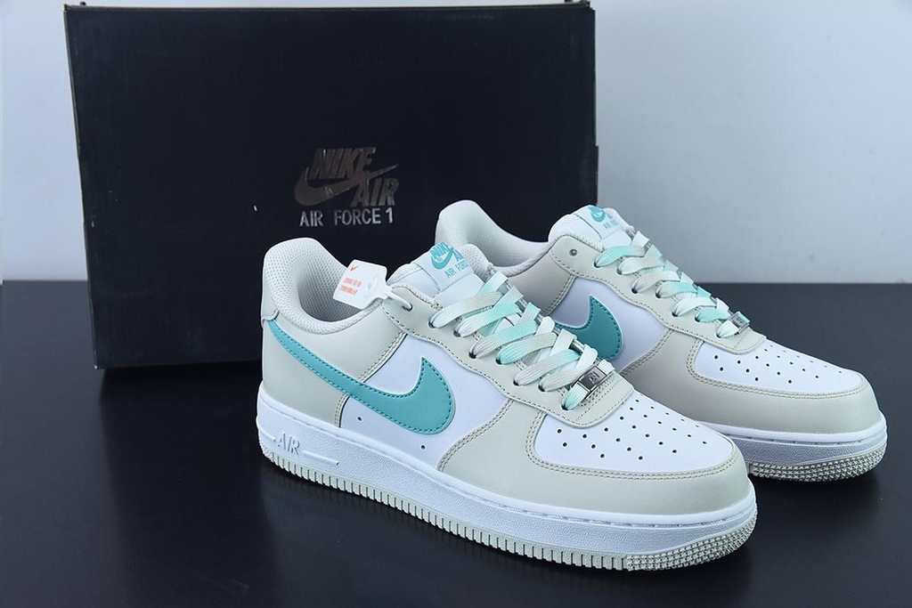Nike air shop force green glow
