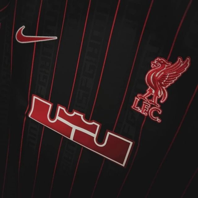 Camisa Liverpool 23/24 Torcedor Nike Masculina - Vermelho