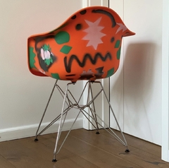 Silla Eames Naranja Intervenida OUTLET