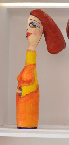 Muñeca - Mujer pelo castaño