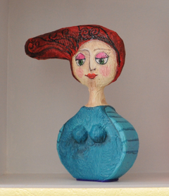 Muñeca - Mujer pelirroja vestido celeste