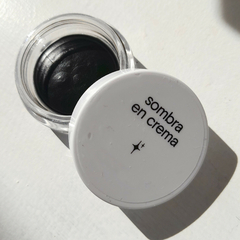 Sombras en crema Negra