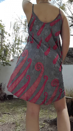 Vestido de seda Hindú corto - Gris y fucsia - Álmica cosmética&deco