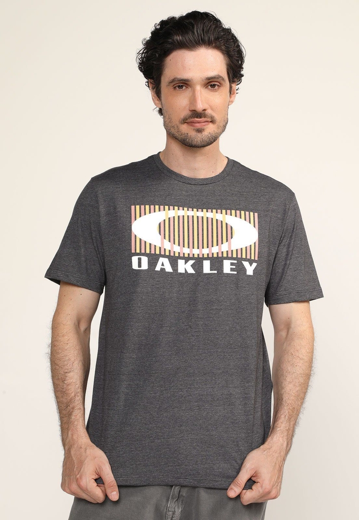 Camiseta Oakley - Infinity Surf Store - Loja Vale do Aço-MG