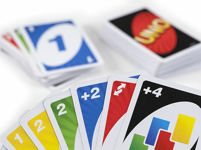 Uno Jogo De Mesa Cartas Baralho Uno Diversão Família Amigos na