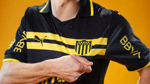 Nova camisa reserva do Peñarol 2024-2025 PUMA » Mantos do Futebol