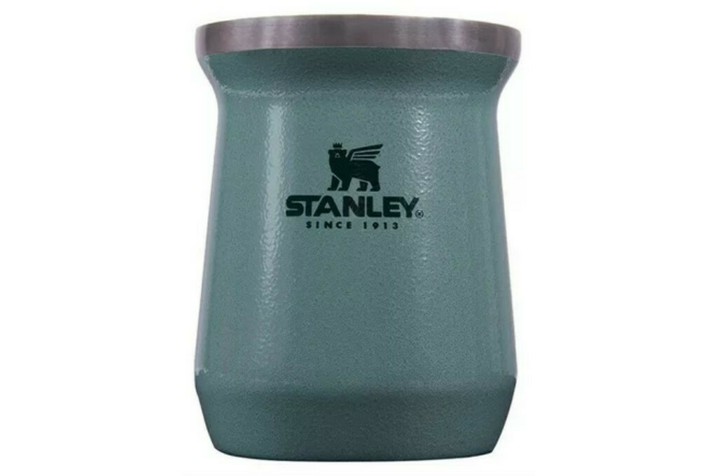 https://d2r9epyceweg5n.cloudfront.net/stores/003/477/276/products/mate-stanley-original-acero-inoxidable-termico-23-6cl-211-14ef67c1e23685e8d916922130290210-1024-1024.jpg