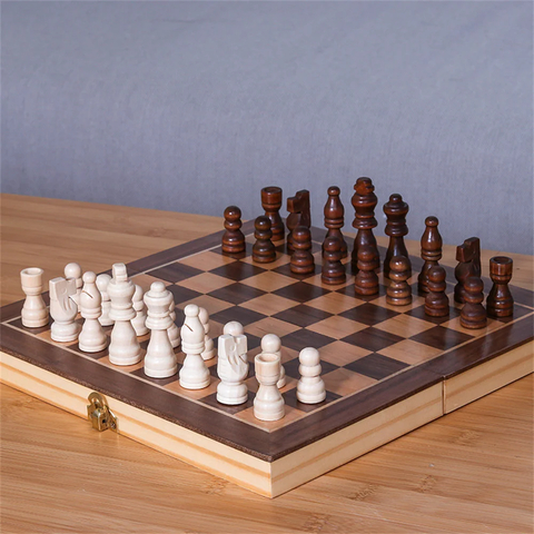 Kit Decor Chess C/2 Peças De Xadrez Rei E Rainha Dourado